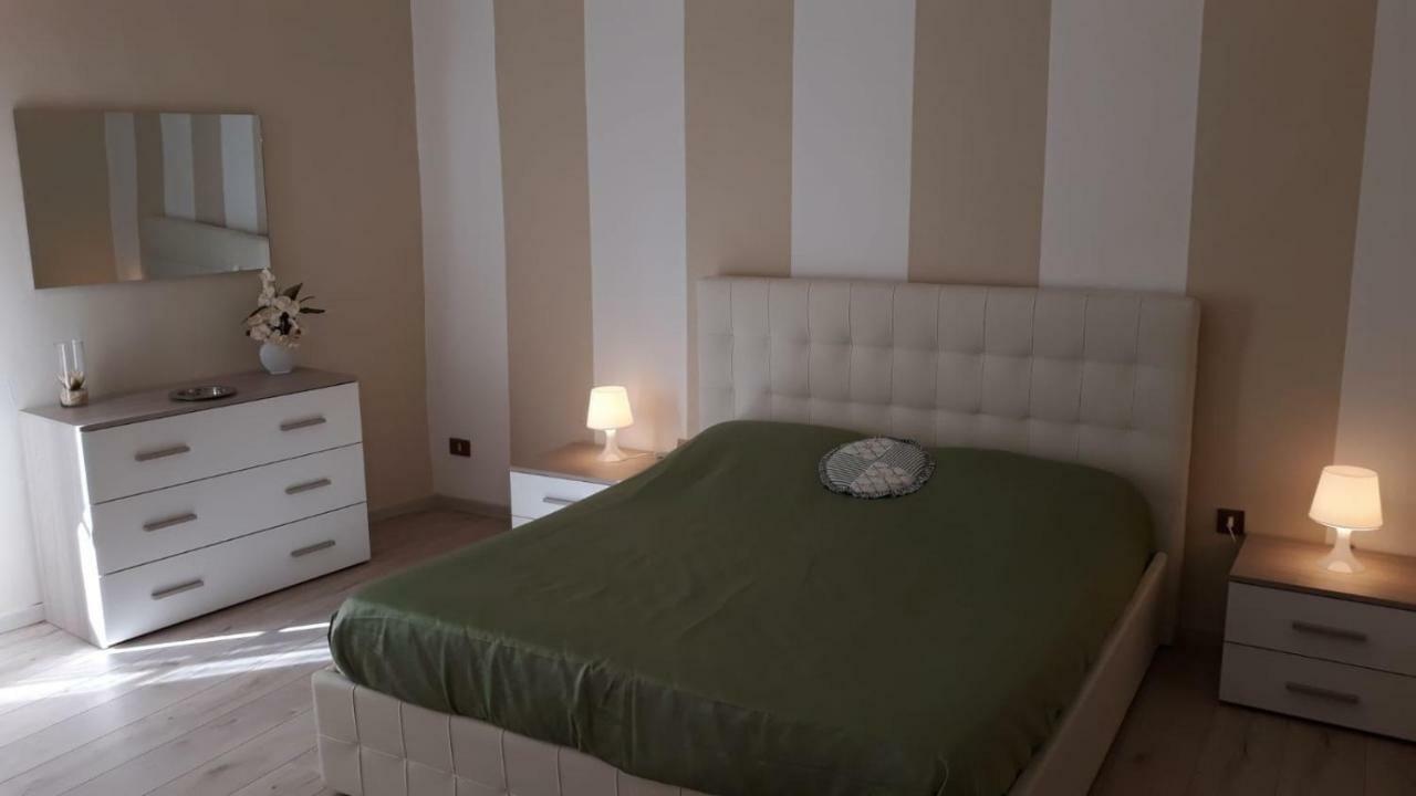 Palazzo Colombini Apartment Lucca Bagian luar foto
