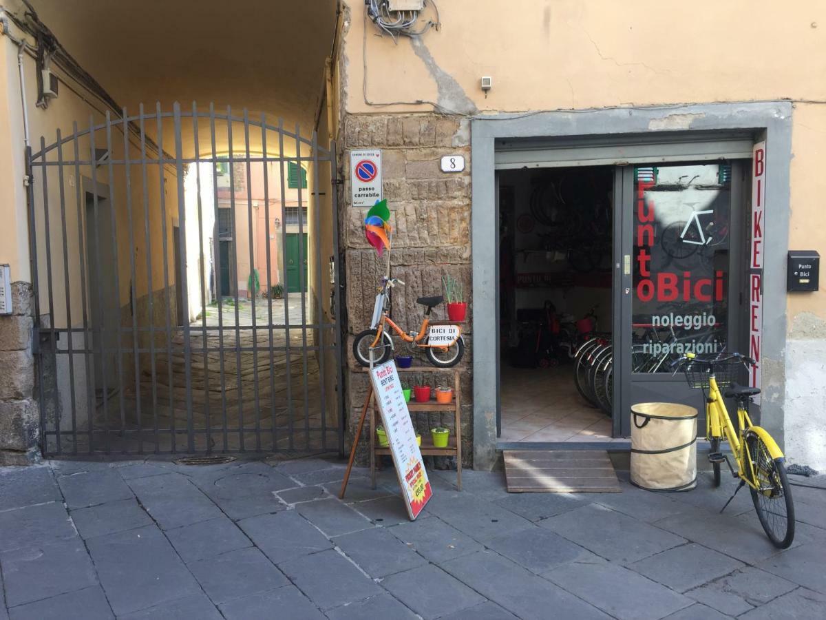 Palazzo Colombini Apartment Lucca Bagian luar foto